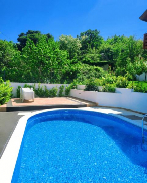 Luxury apartment Irina with private heated pool